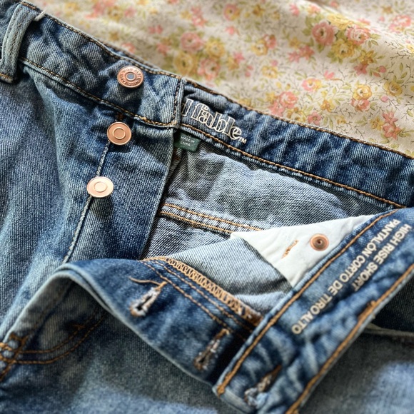 Wild Fable High Rise Shorts - Picture 1 of 3